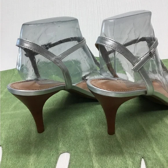 Talbots New Silver Heels - Picture 5 of 8
